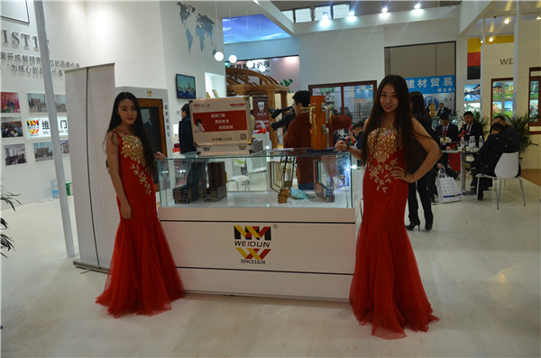 維盾門窗在2016中國(guó)(北京)國(guó)際門窗幕墻展會(huì)中精彩綻放 維盾門窗在2016中國(guó)(北京)國(guó)際門窗幕墻展會(huì)中精彩綻放